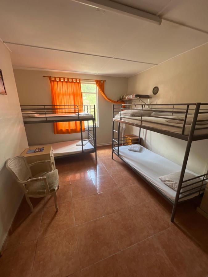 Emile Youth Hostel Gibraltar Eksteriør billede