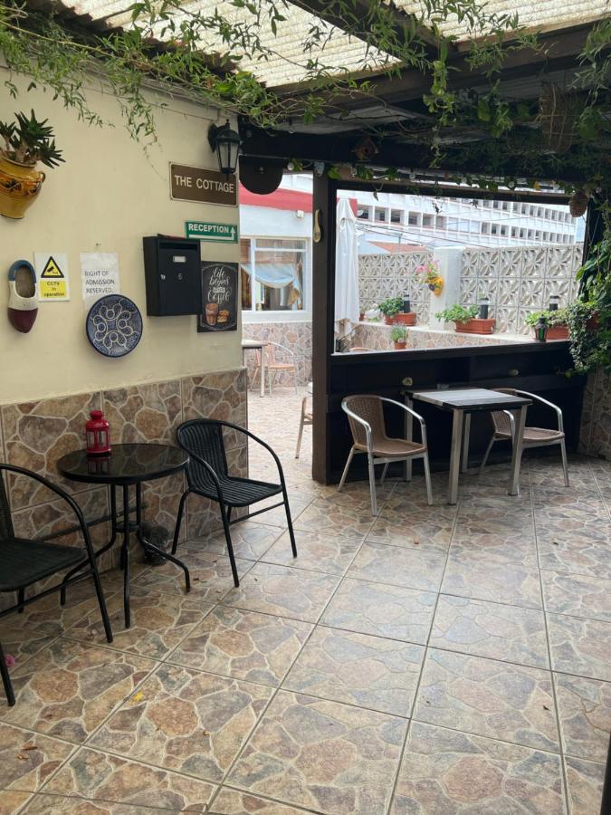 Emile Youth Hostel Gibraltar Eksteriør billede