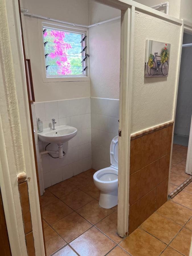 Emile Youth Hostel Gibraltar Eksteriør billede